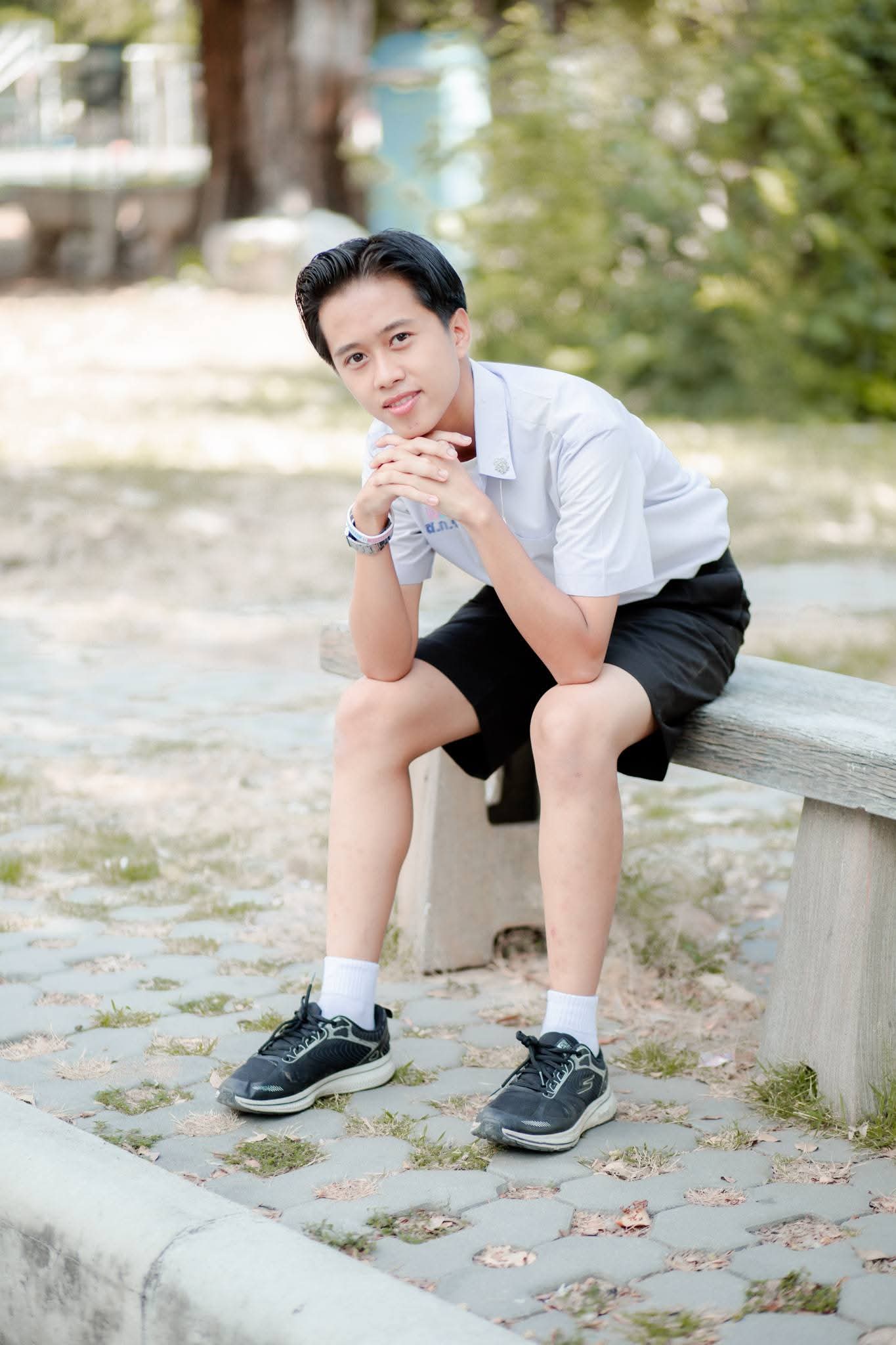 นายพันธวัช เพ็ชรเกิด